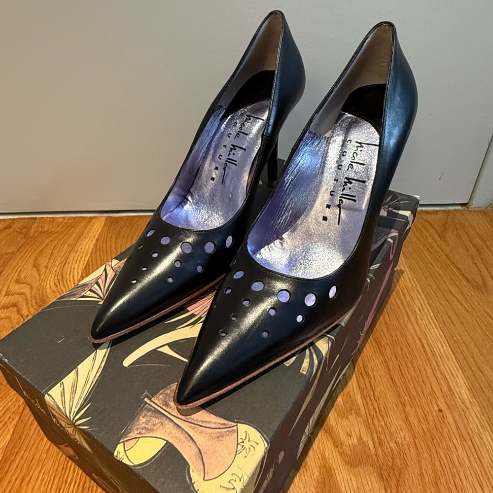 Brand New in Box Nicole Miller Couture Black Leather 3.5 Inch Pumps Size 6